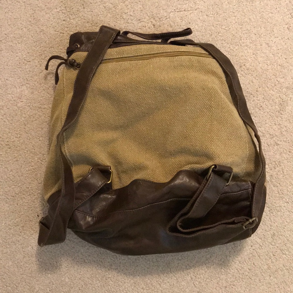 Backpack - Picture 2 of 3